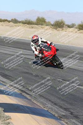 media/Dec-01-2025-Moto Forza (Mon) [[2daa91e15f]]/3-Beginner Group/Session 4 (Turn 10 Inside)/